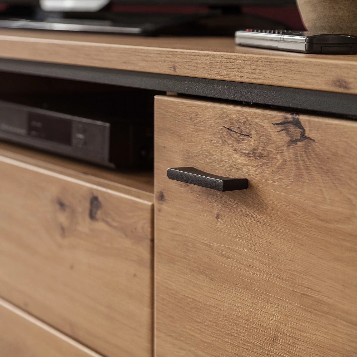 Loftscape Ensemble meubles TV Buena III (4 élém.) - Imitation planches de chêne / Anthracite 18 Loftscape Ensemble meubles TV Buena III (4 élém.) - Imitation planches de chêne / Anthracite – Image 16